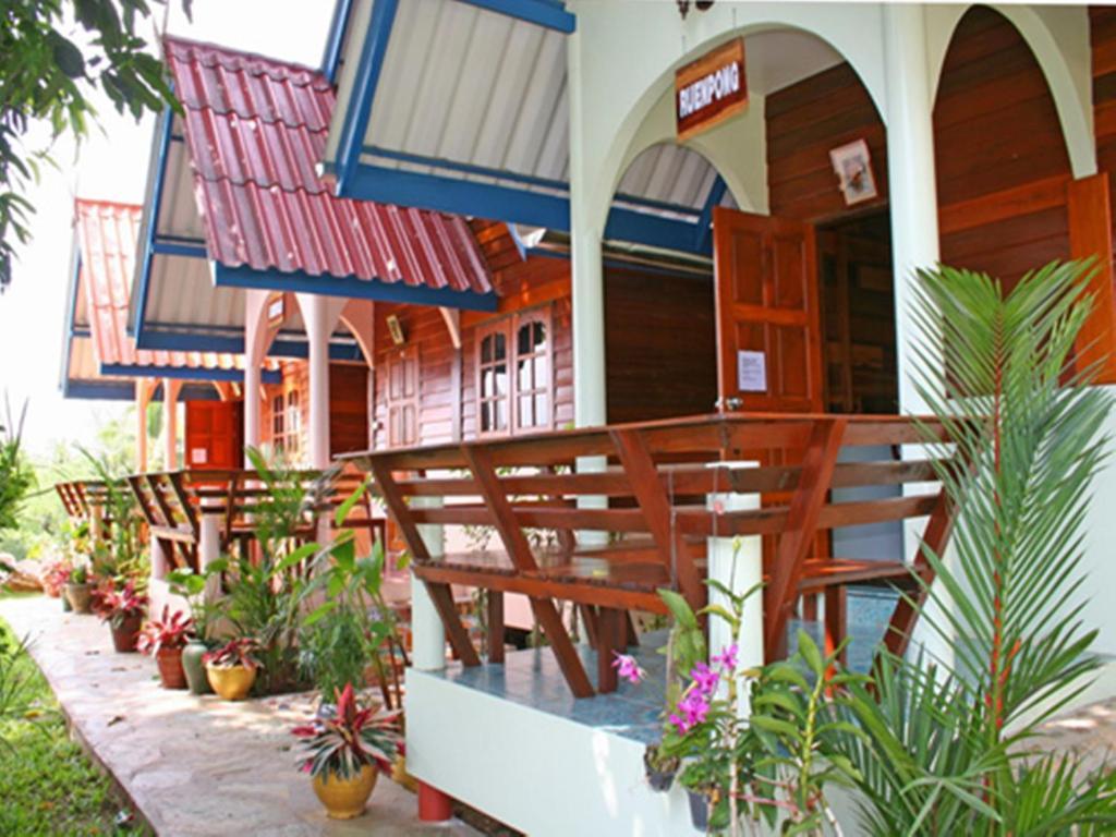 Pongphen Guesthouse - Sha Plus Certified Kanchanaburi Cameră foto